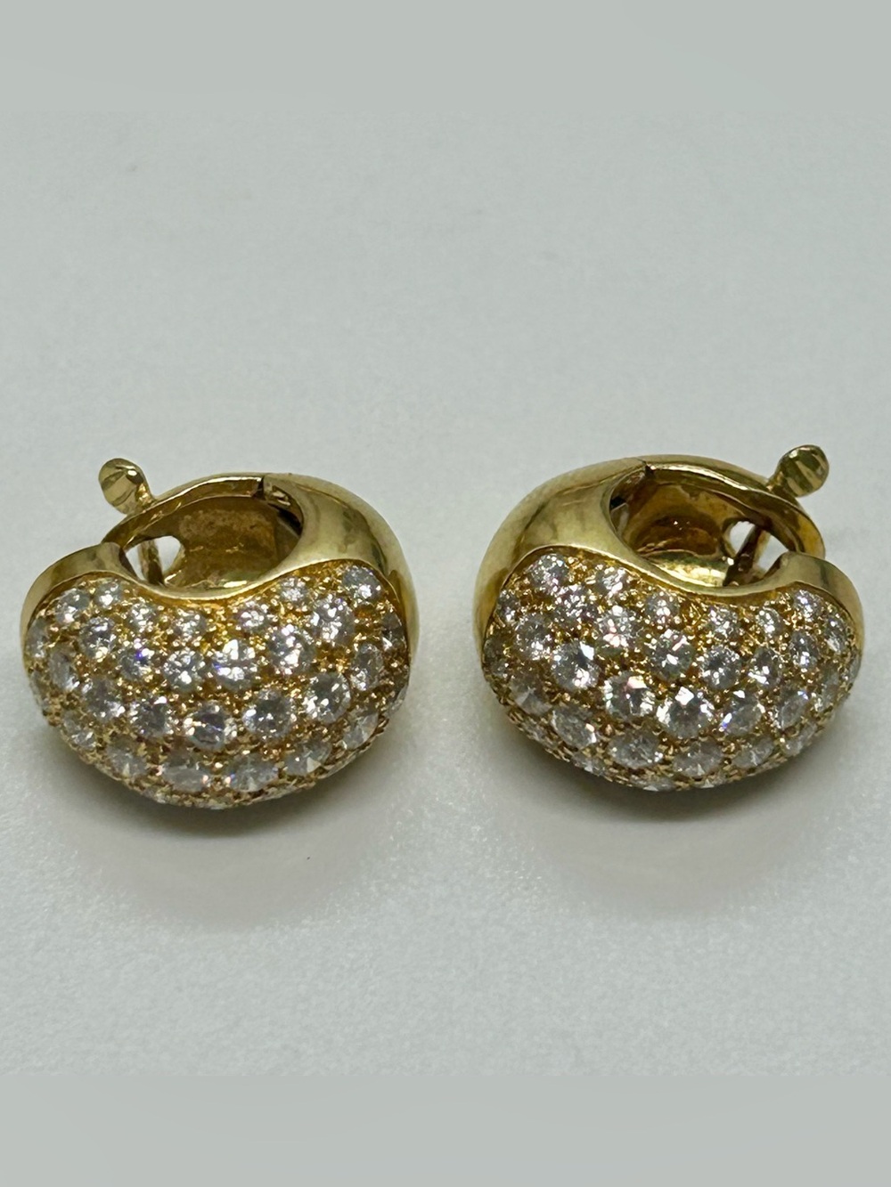 CHANEL Vintage Fine Jewelry 18k Gold Pave Diamond Dome Huggie Earrings - Picture 12 of 14